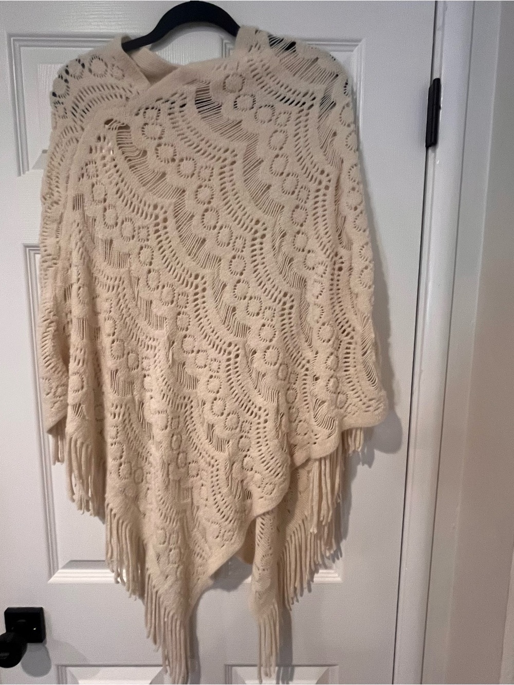 NWT Anthropologie Cream Crochet Fringe Poncho